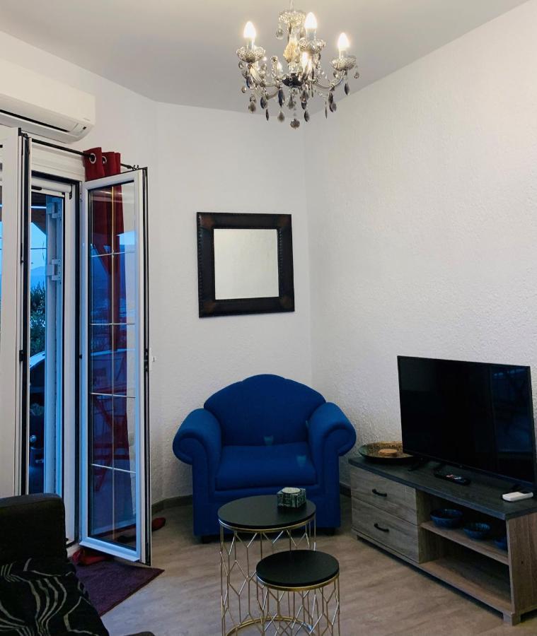 Almira Sea View Appartment Istron Екстериор снимка